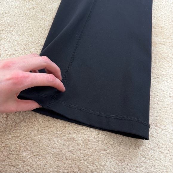 Lululemon Groove Pant III Black Flare High Rise
Yoga Pants Nulu Size 8 reg H6#2 - Picture 6 of 16